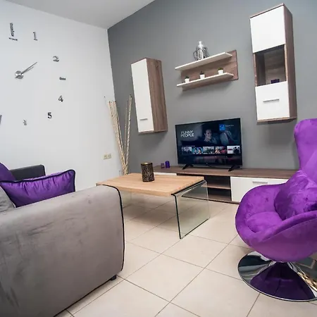 Ivi's House